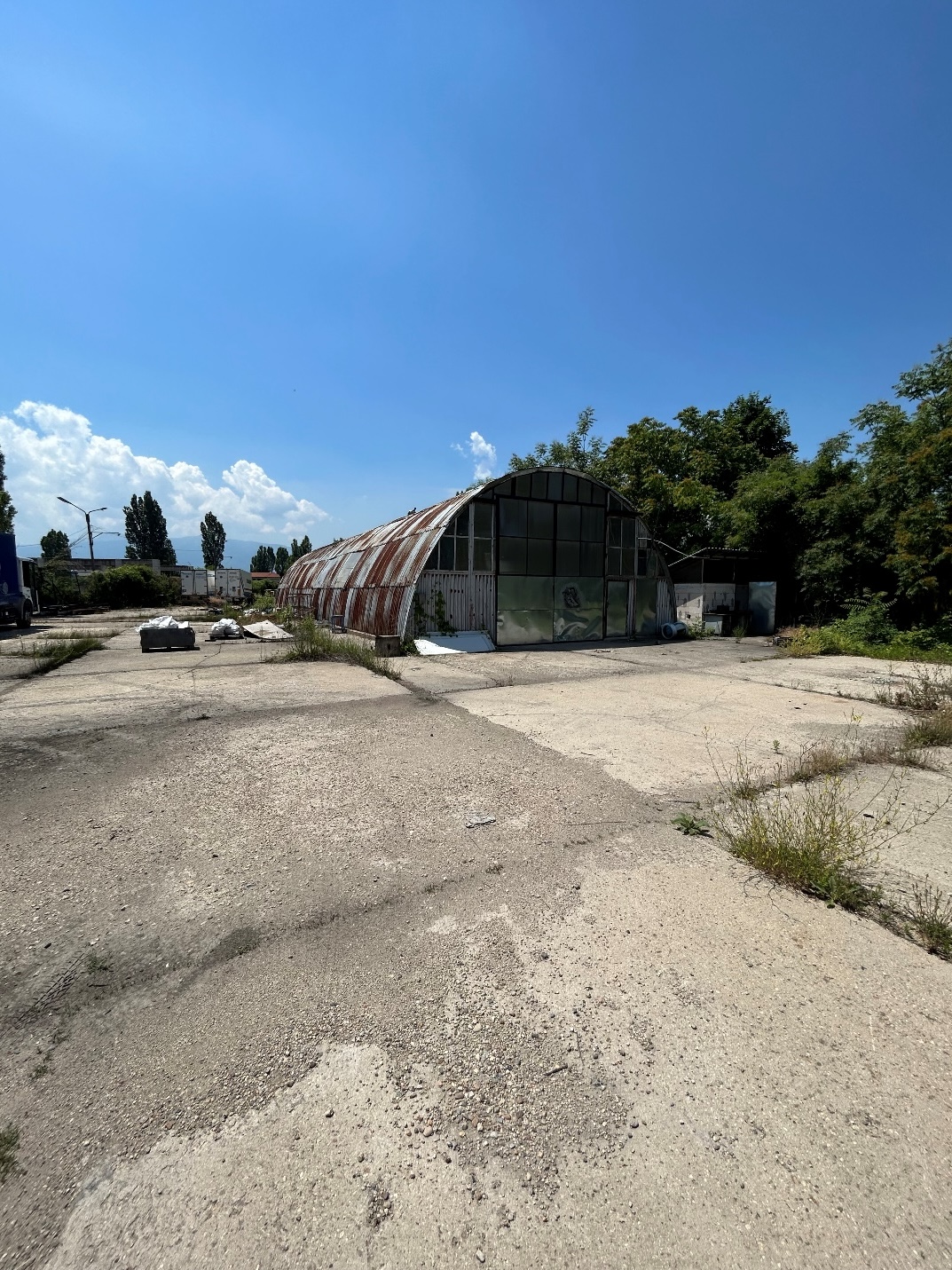 Холандски склад (бояджийно-тенекеджиен цех)